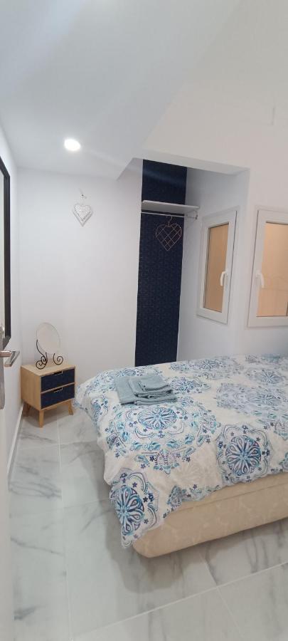 Pmt16 - Large City Apartment On The Beach Torrevieja Exterior photo