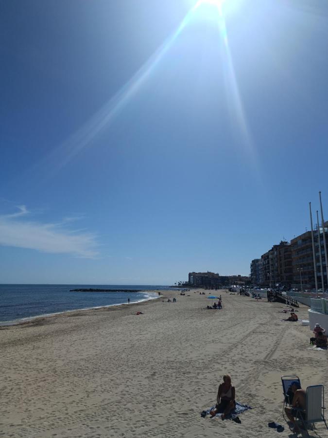 Pmt16 - Large City Apartment On The Beach Torrevieja Exterior photo